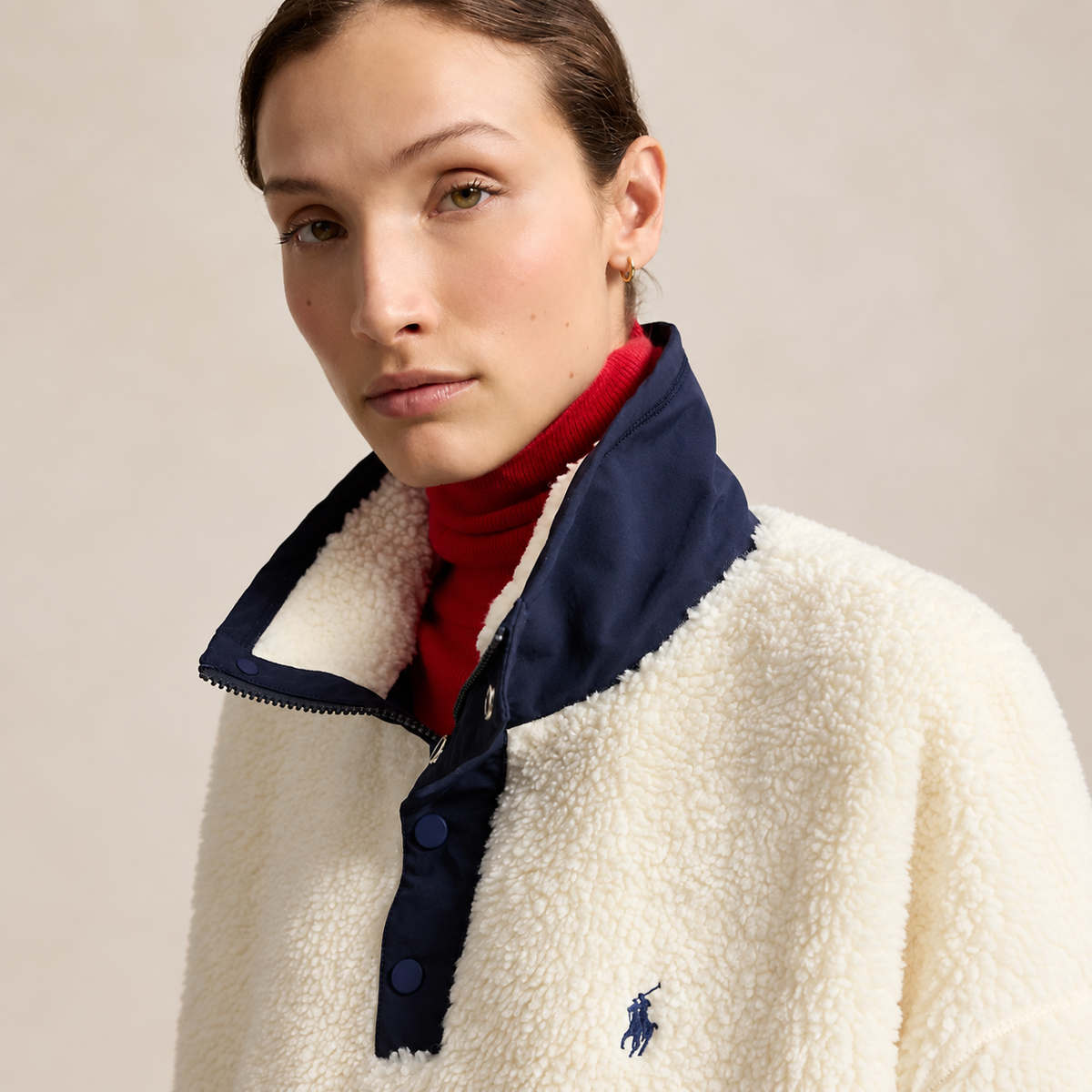 Bear High-Pile Fleece Funnelneck